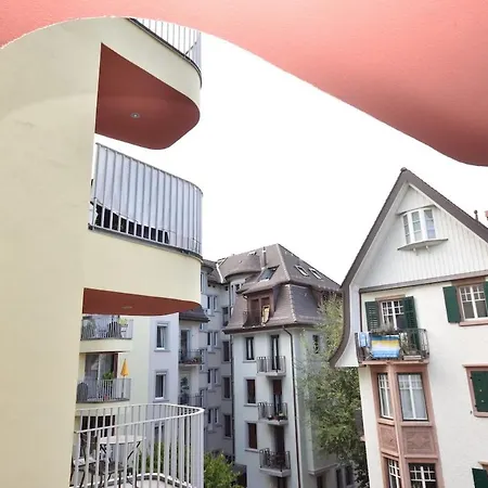 1br - Modern, Stylish, Centrally Located - Baron 26